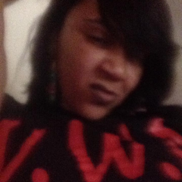 Meet your Posher, Kathenia - Picture 1 of 1